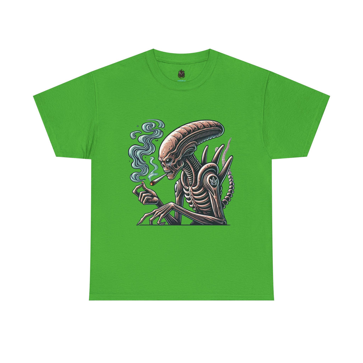 Alien Smoking Graphic Tee — Retro Sci‑Fi Xenomorph Illustration