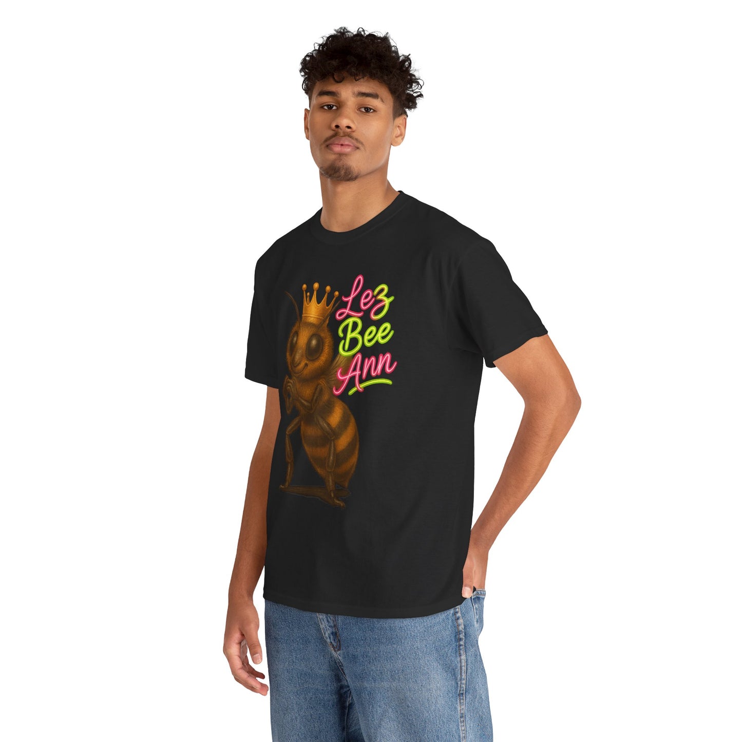 Lez Bee Ann – Funny Queen Bee LGBTQ+ T-Shirt