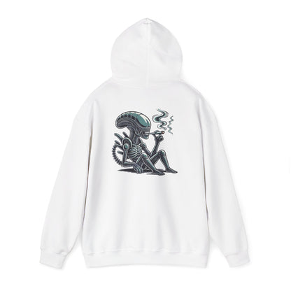 Alien Chill Hoodie – Retro Smoking Xenomorph Graphic Pullover