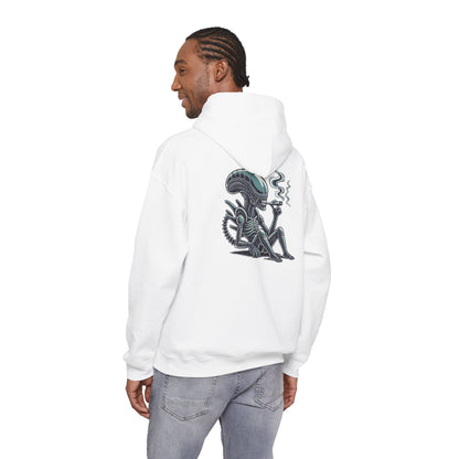 Alien Chill Hoodie – Retro Smoking Xenomorph Graphic Pullover