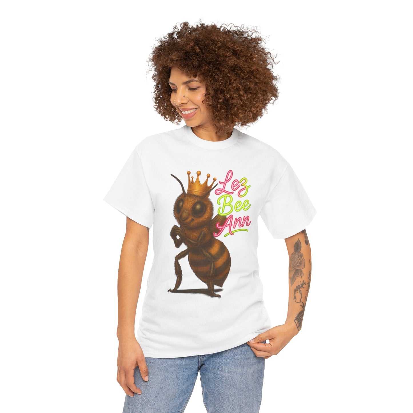 Lez Bee Ann – Funny Queen Bee LGBTQ+ T-Shirt