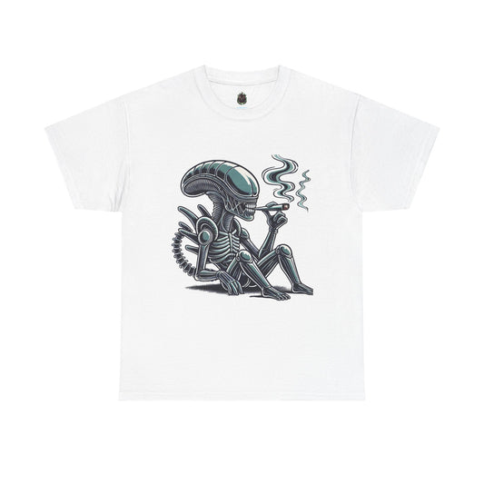 Alien Smoking Graphic Tee — Retro Sci‑Fi Xenomorph T-Shirt